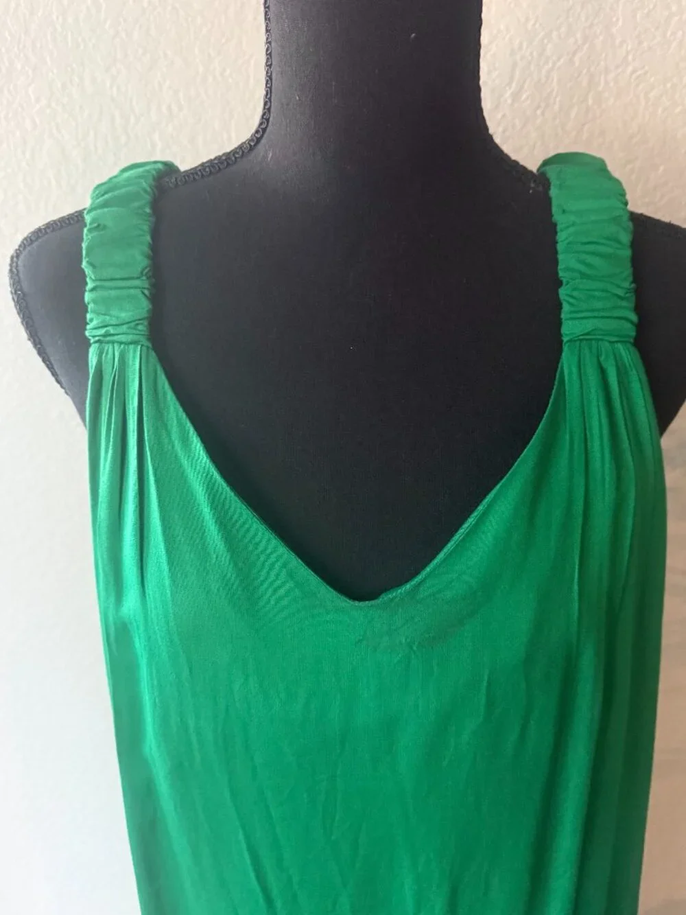 VINCE CAMUTO SLEEVELESS MAXI DRESS - Picture 2 of 7